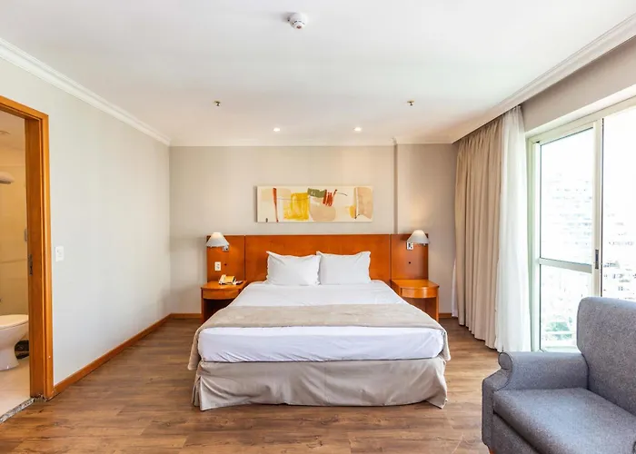 Barra Premium - Flat Com Servicos, Recepcao 24 Horas, Piscina, Academia E Balsa Para Praia!