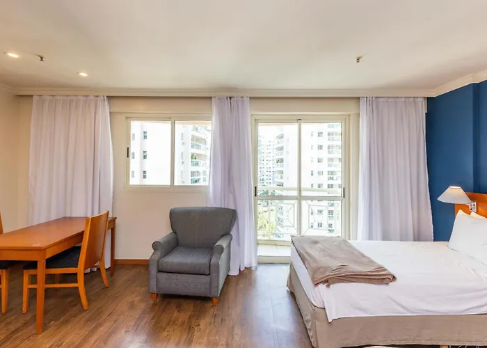 Barra Premium - Flat Com Servicos, Recepcao 24 Horas, Piscina, Academia E Balsa Para Praia!